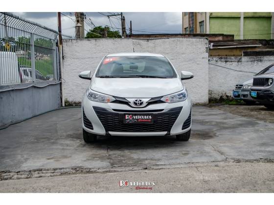 TOYOTA YARIS 1.5 16V FLEX XL PLUS CONNECT MULTIDRIVE TOYOTA YARIS 1.5 16V FLEX XL PLUS CONNECT MULTIDRIVE